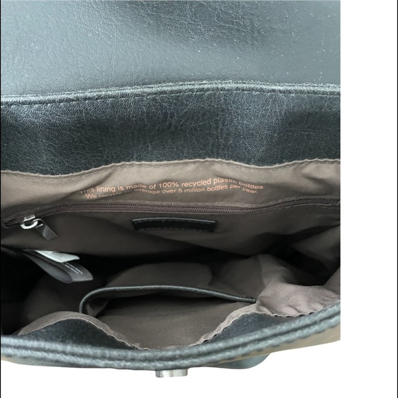 Black Matt & Nat Backpack - Picture 3 of 4